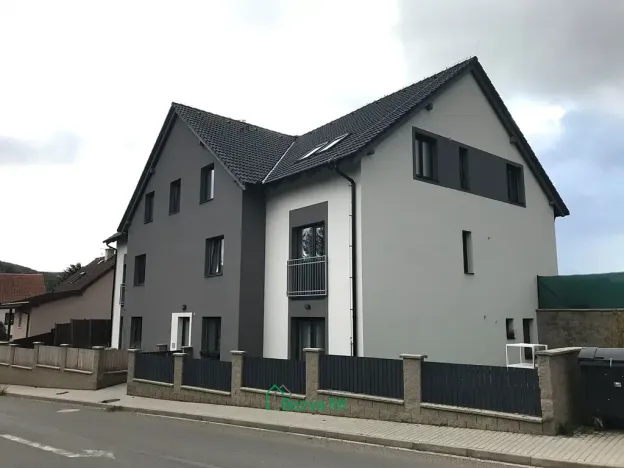 Pronájem bytu 1+kk, Hýskov, Kladenská, 28 m2