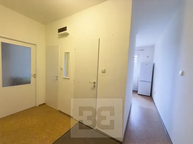 Pronájem bytu 2+1, Praha - Veleslavín, Křenova, 50 m2