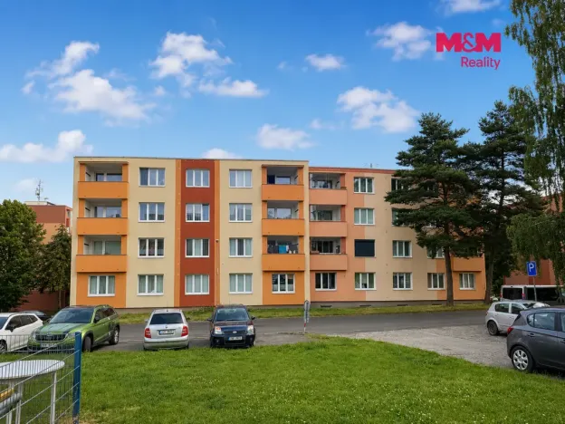 Prodej bytu 2+1, Karlovy Vary - Doubí, Jahodová, 65 m2