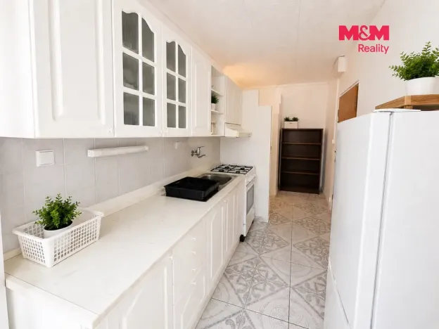 Prodej bytu 2+1, Karlovy Vary - Doubí, Jahodová, 65 m2