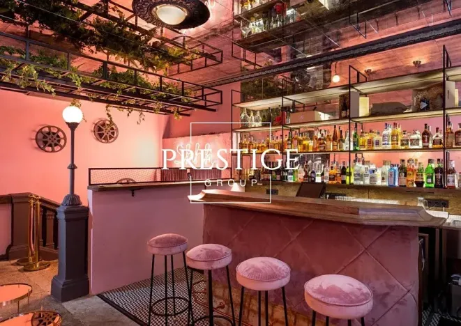 Pronájem restaurace, Praha - Holešovice, 350 m2