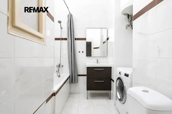 Pronájem bytu 1+1, Praha - Břevnov, U kaštanu, 43 m2