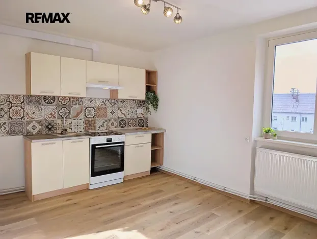 Pronájem bytu 3+kk, Vroutek, Nádražní, 60 m2