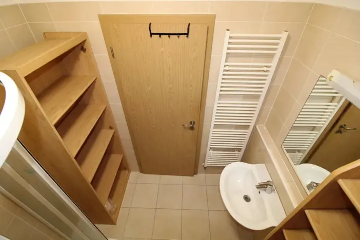 Pronájem bytu 1+kk, Praha - Libeň, Drahobejlova, 39 m2