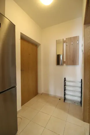 Pronájem bytu 1+kk, Praha - Libeň, Drahobejlova, 39 m2