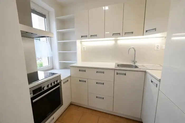 Pronájem bytu 3+1, Luhačovice, A. Václavíka, 68 m2