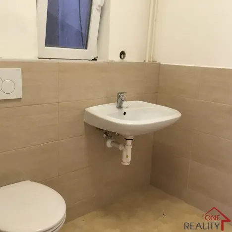 Pronájem pokoje, Zlín, třída Tomáše Bati, 114 m2