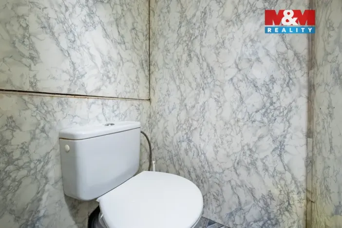 Prodej bytu 1+1, Karlovy Vary, Chomutovská, 35 m2