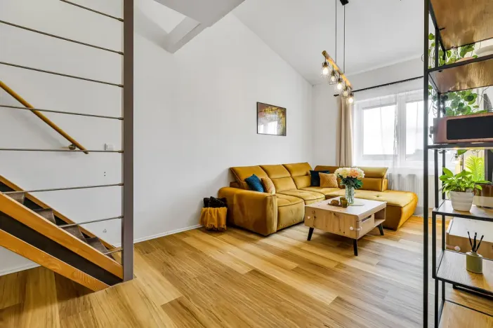 Prodej bytu 3+kk, Šestajovice, Komenského, 116 m2