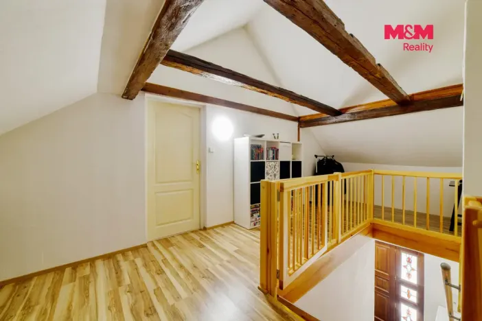Prodej rodinného domu, Valy, Na Stráni, 238 m2