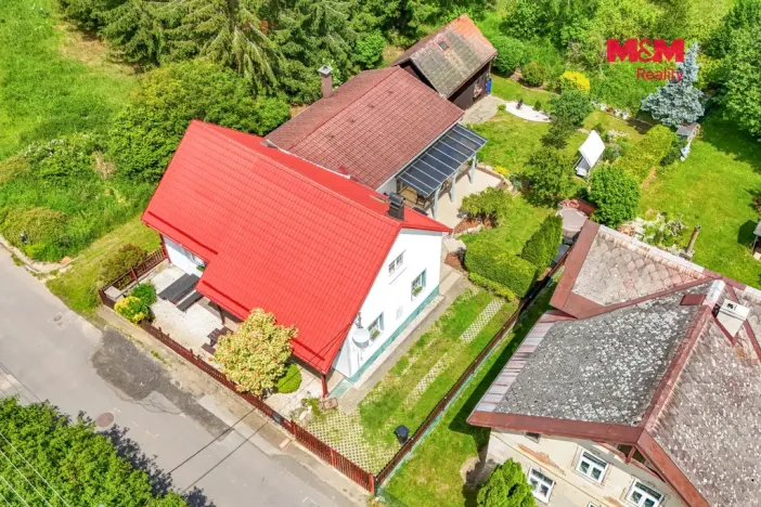 Prodej rodinného domu, Valy, Na Stráni, 238 m2