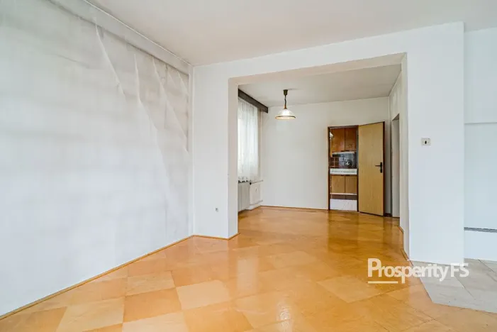 Prodej rodinného domu, Janovice, 250 m2