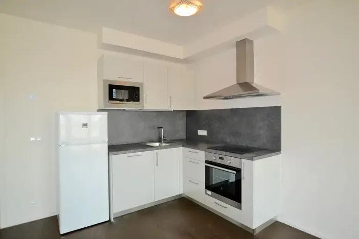 Pronájem bytu 1+kk, Praha - Vršovice, Archangelská, 34 m2