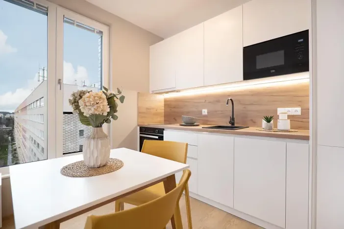 Pronájem bytu 2+1, Praha - Prosek, Litoměřická, 58 m2