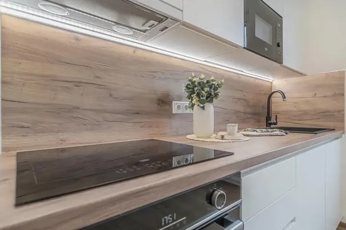 Pronájem bytu 2+kk, Praha - Prosek, Litoměřická, 57 m2