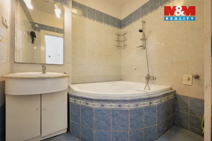 Prodej rodinného domu, Prostějov, Bezručovo nám., 180 m2