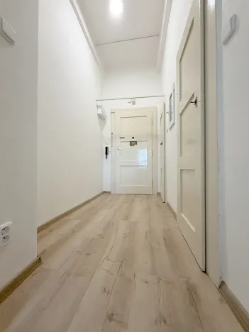 Pronájem bytu 1+kk, Praha - Vršovice, Přípotoční, 28 m2