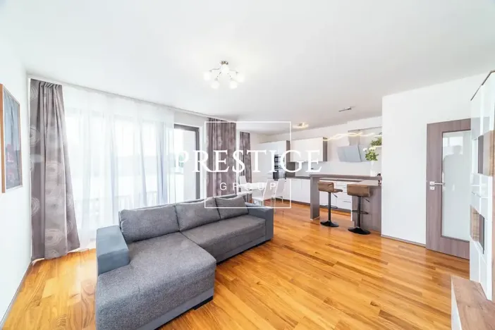 Pronájem bytu 2+kk, Praha - Karlín, Nekvasilova, 62 m2