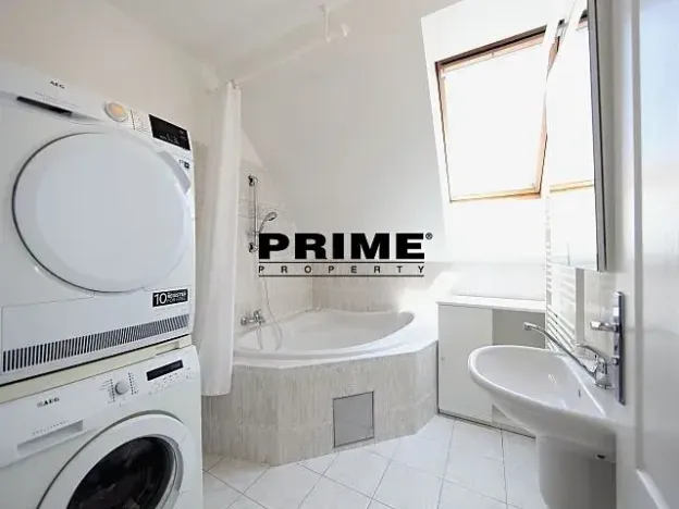 Pronájem rodinného domu, Praha - Nebušice, K vinicím, 251 m2
