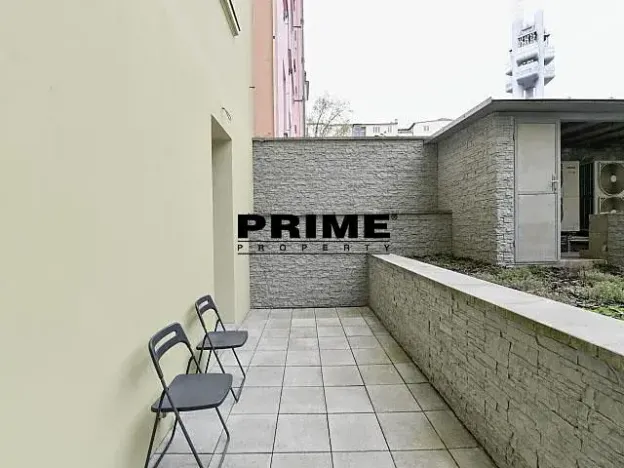 Pronájem bytu 2+kk, Praha - Vinohrady, Laubova, 50 m2