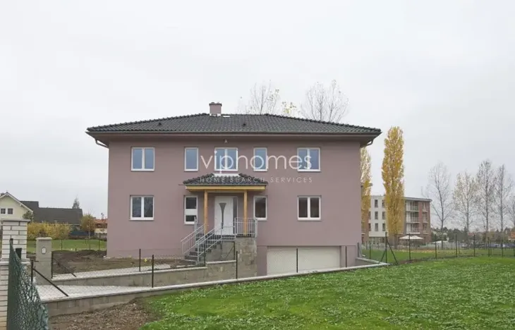 Pronájem vily, Průhonice, Pod Valem II., 350 m2