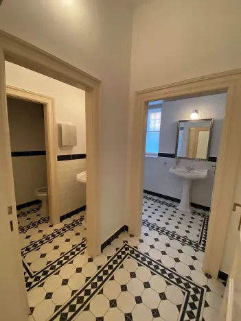 Pronájem kanceláře, Praha - Libeň, Zvonařovská, 56 m2