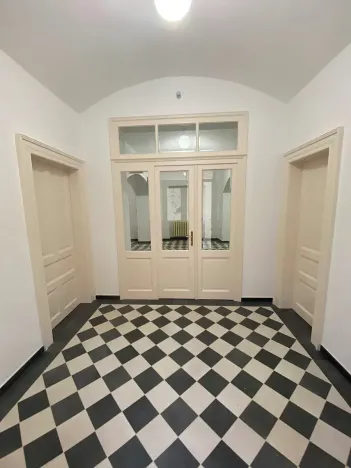 Pronájem kanceláře, Praha - Libeň, Zvonařovská, 56 m2