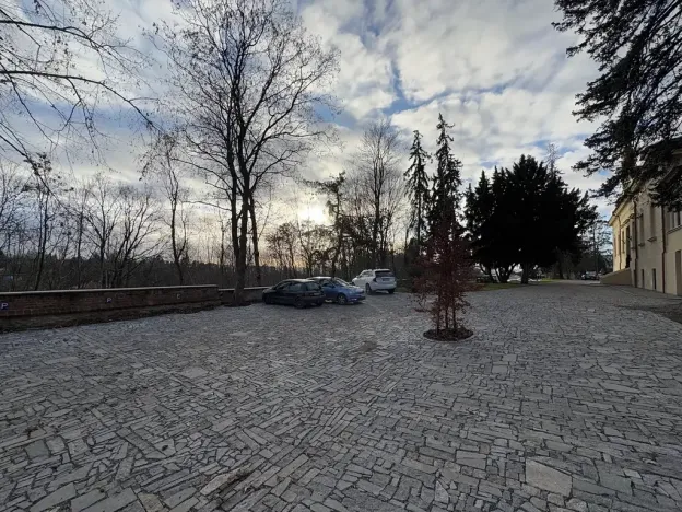Pronájem kanceláře, Praha - Libeň, Zvonařovská, 56 m2