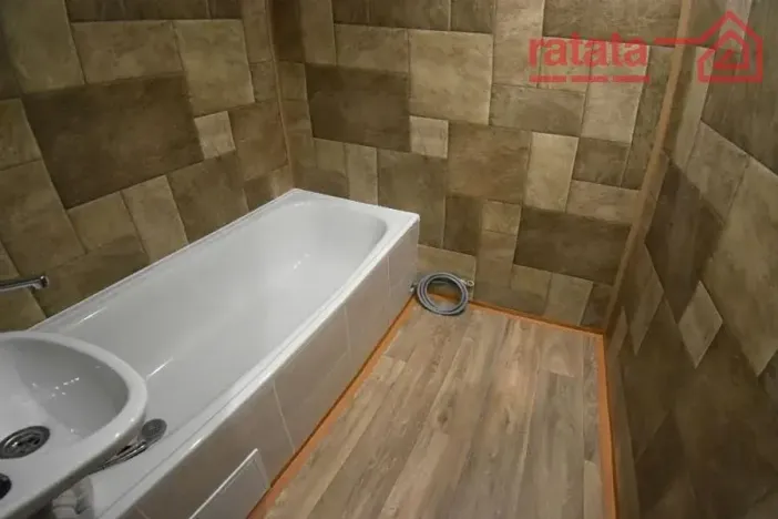 Pronájem bytu 2+1, Chomutov, Dřínovská, 60 m2