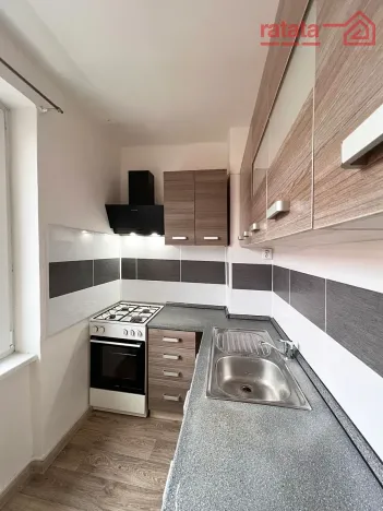 Pronájem bytu 2+1, Klášterec nad Ohří, Václava Řezáče, 57 m2