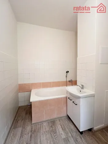 Pronájem bytu 2+1, Klášterec nad Ohří, Václava Řezáče, 57 m2