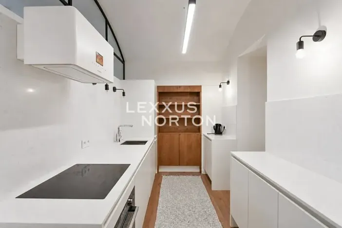 Pronájem bytu 2+kk, Praha - Vinohrady, Laubova, 50 m2
