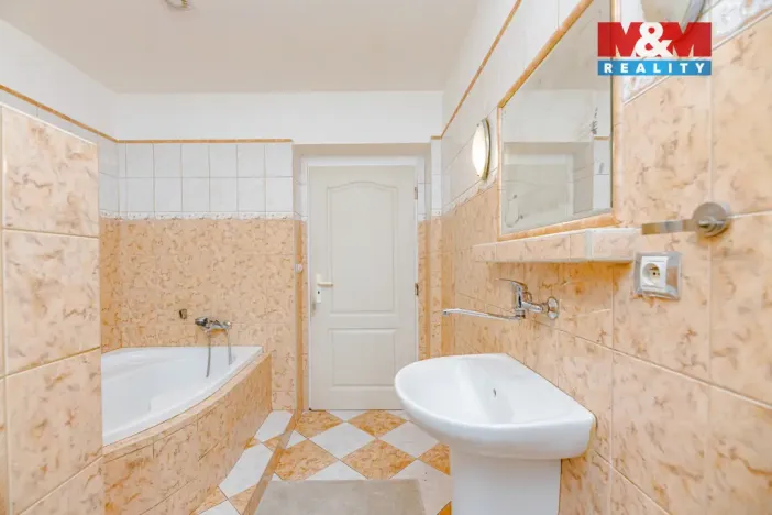 Prodej rodinného domu, Ostřetín, 160 m2