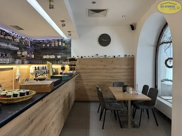 Prodej obchodního prostoru, Kroměříž, Velké náměstí, 143 m2