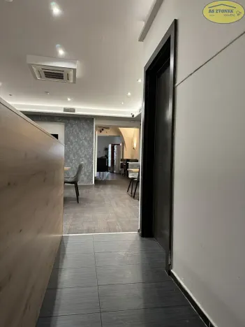 Prodej obchodního prostoru, Kroměříž, Velké náměstí, 143 m2
