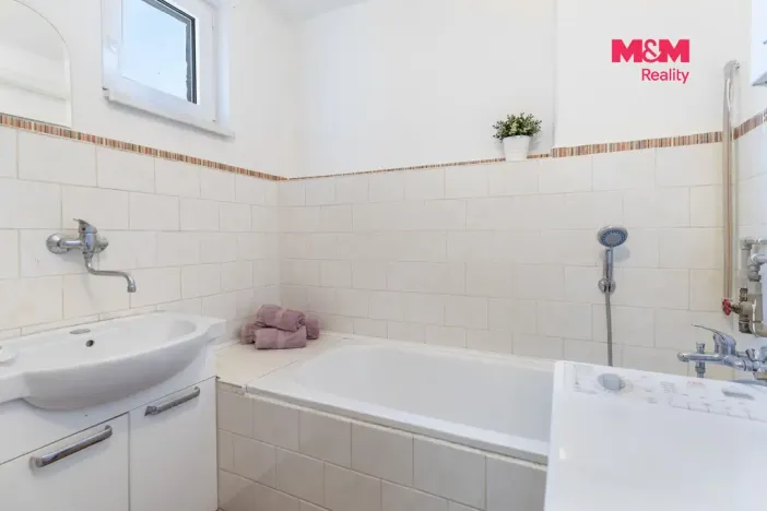 Pronájem bytu 2+1, Frýdek-Místek, J. Jabůrkové, 54 m2