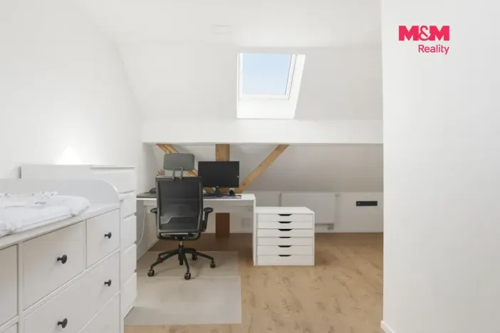 Prodej rodinného domu, Stěžery, Lipová, 250 m2