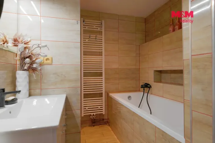 Prodej rodinného domu, Stěžery, Lipová, 250 m2