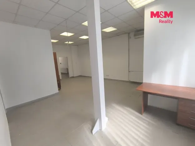 Pronájem obchodního prostoru, Ústí nad Labem - Ústí nad Labem-centrum, Hoření, 140 m2