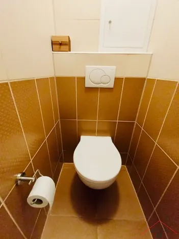 Prodej bytu 3+1, Praha - Řepy, Nevanova, 70 m2