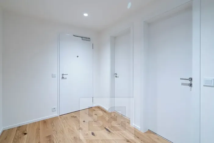 Pronájem bytu 2+kk, Praha - Radlice, U Komína, 55 m2