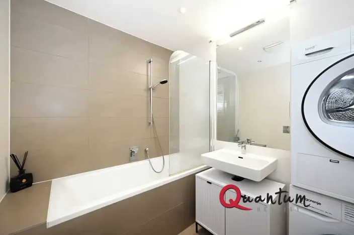 Pronájem bytu 2+kk, Praha - Smíchov, Holečkova, 54 m2