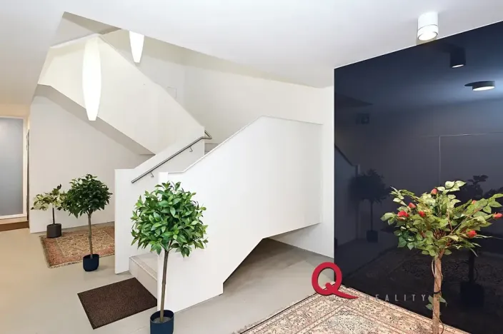 Pronájem bytu 2+kk, Praha - Smíchov, Holečkova, 54 m2