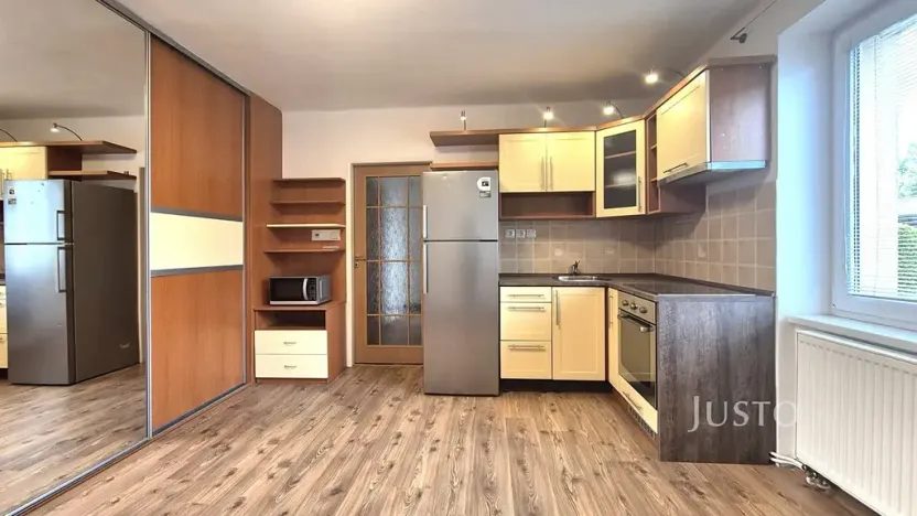 Pronájem bytu 2+kk, Písek, Nádražní, 32 m2