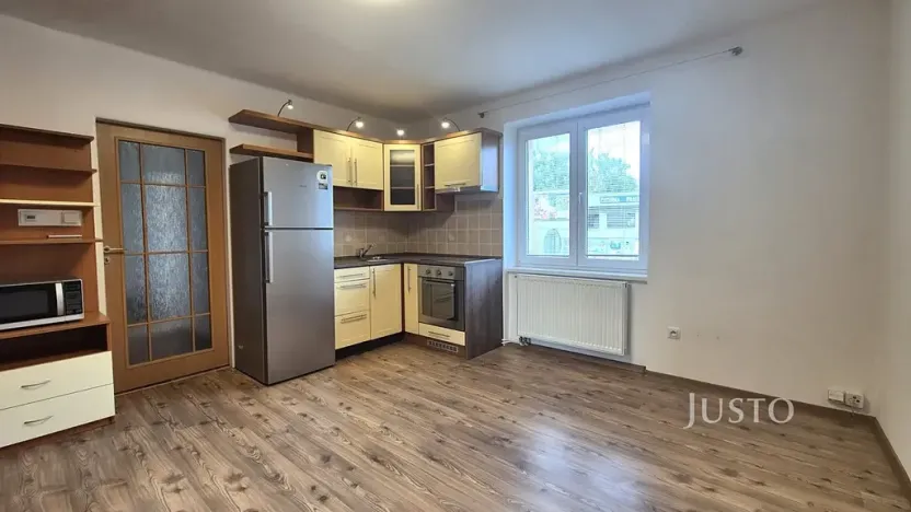 Pronájem bytu 2+kk, Písek, Nádražní, 32 m2