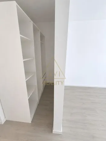 Pronájem bytu 2+kk, Praha - Vršovice, Černomořská, 58 m2