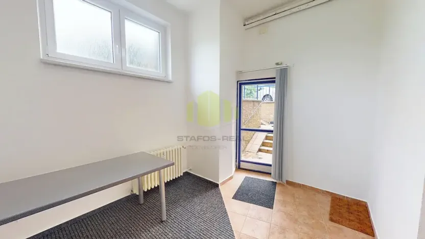Pronájem obchodního prostoru, Olomouc, Janského, 115 m2