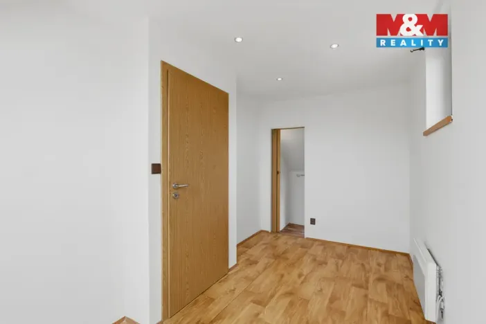 Prodej rodinného domu, Kněževes, U haldy, 155 m2