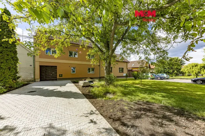 Pronájem bytu 2+kk, Velim, třída Krále Jiřího, 40 m2
