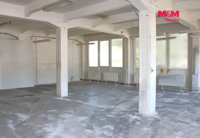 Pronájem výrobních prostor, Nová Paka, Kotíkova, 330 m2